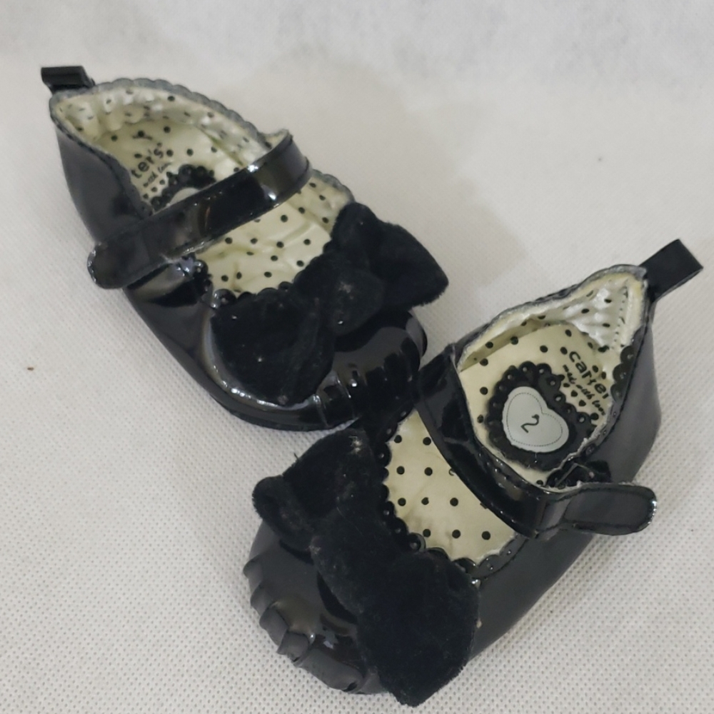 👶Adorable Carters Kids black shiny dress shoes